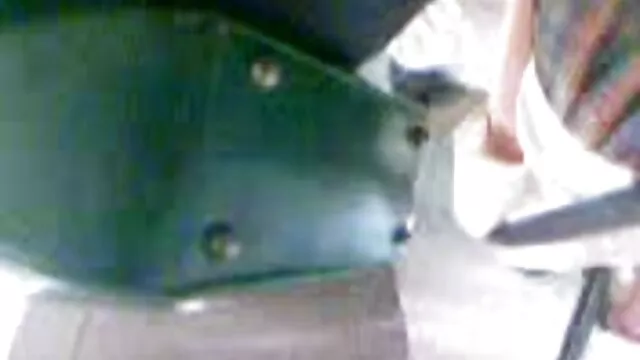 Kinky vörös hajú MILF, aki ül a szomjas sráccal nagyi baszas kemény videóban