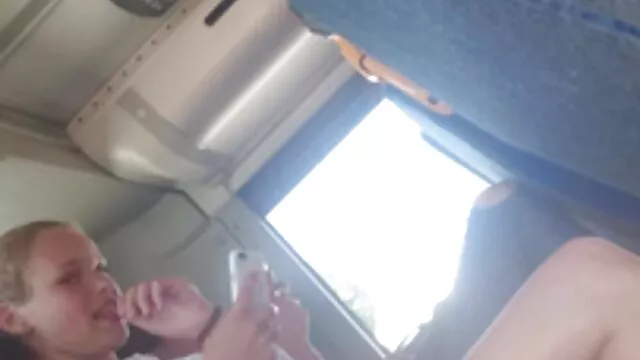 Csúnya fehér szemetes Bianca Evas lovagol erotikus porno filmek és baszik kutyus stílusban