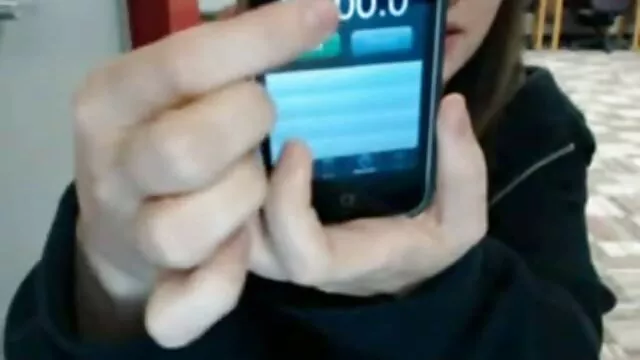 Hussy csaj Bella sexfilmek ingyen Luciano vibrátorral próbálja kielégíteni a pináját