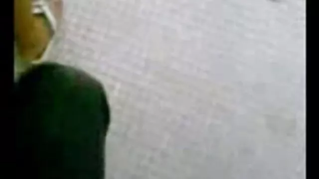 Cserzett leszbikus Flower Tucci baszik olajozott barátnője pornó videók online szabadtéri