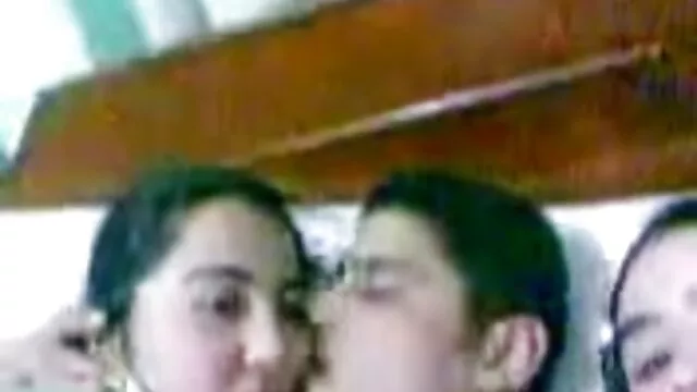 Ínycsiklandó szőke napi sex ingyen lány, Marry apró szexjátékkal fúrja a seggfejét