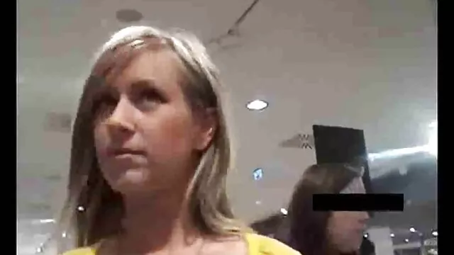 A zamatos csaj Savannah nagy fasz porno Sixx lenyeli a nagy kakast, és leszögezi a pináját