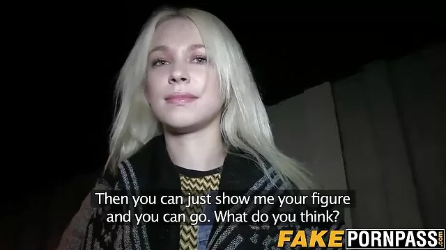 Frisky ribanc Tori Blacks gets neki végbélnyílás sex videok ingyen szar és ad bj